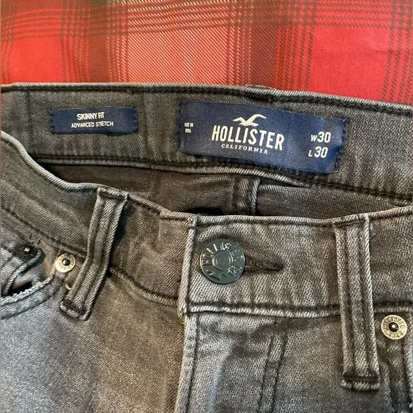 Men’s Hollister Black Distressed Skinny Jeans - Picture 3 of 4